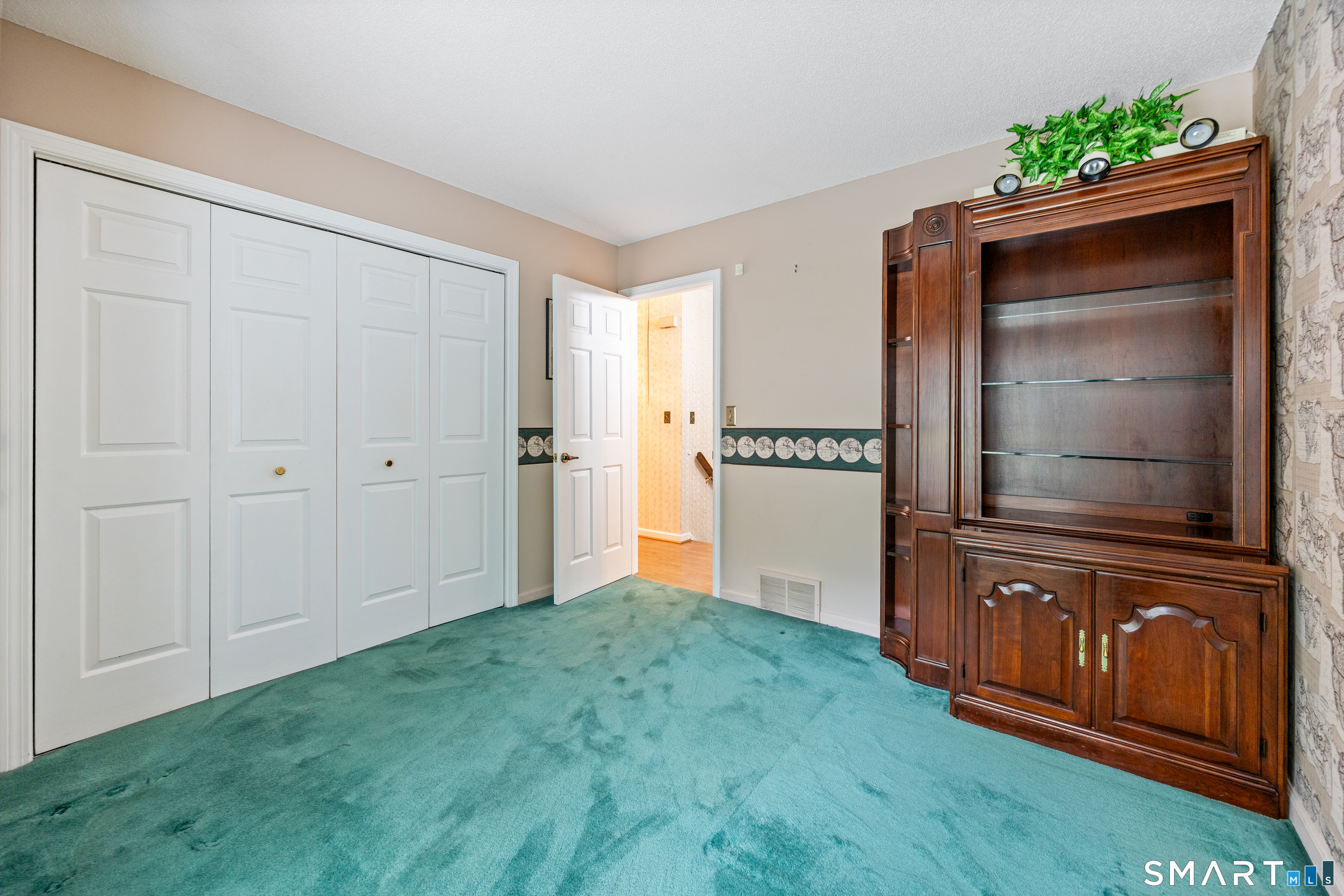 2 Saxon Woods Court Cheshire CT 06410