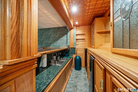 2 Saxon Woods Court Cheshire CT 06410