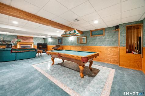 2 Saxon Woods Court Cheshire CT 06410