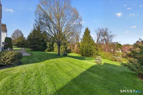 9 Balsam Ridge Circle Wallingford CT 06492