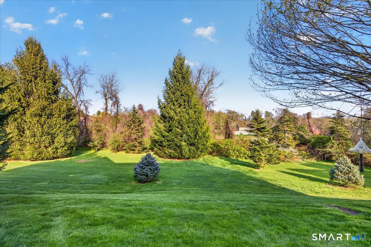 9 Balsam Ridge Circle Wallingford CT 06492