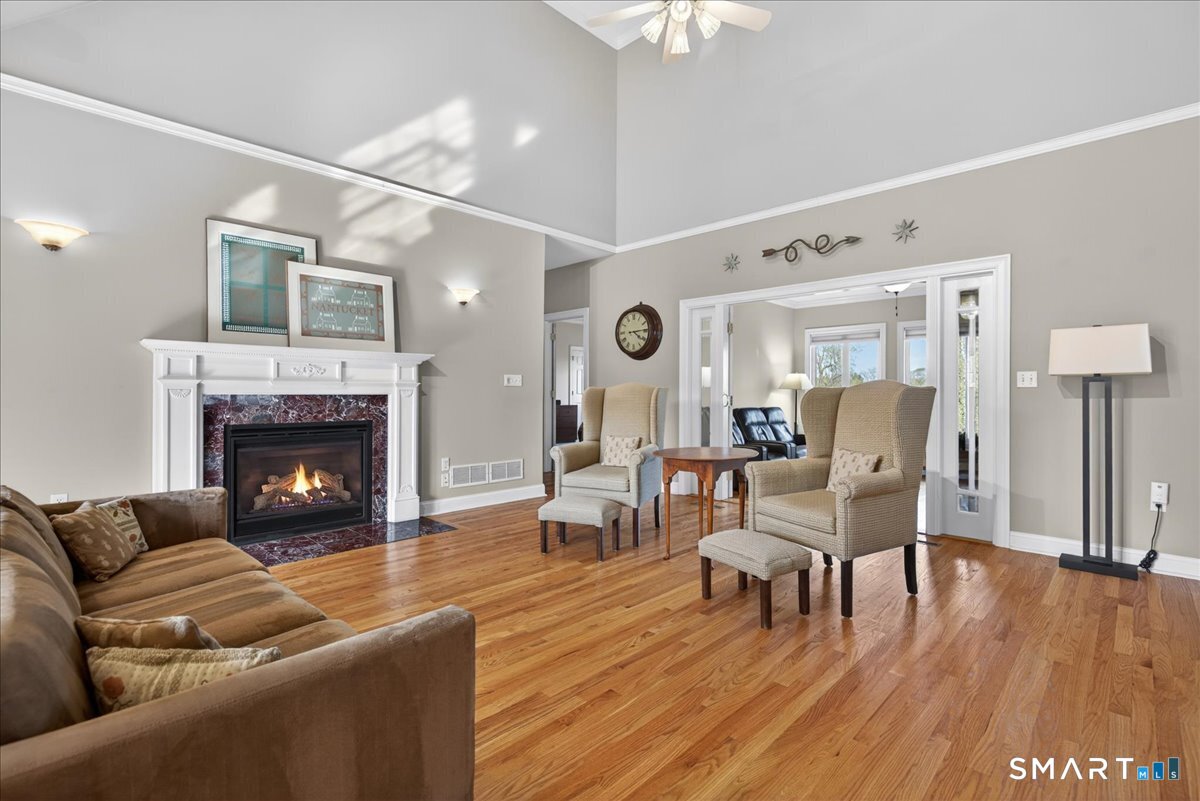 9 Balsam Ridge Circle Wallingford CT 06492