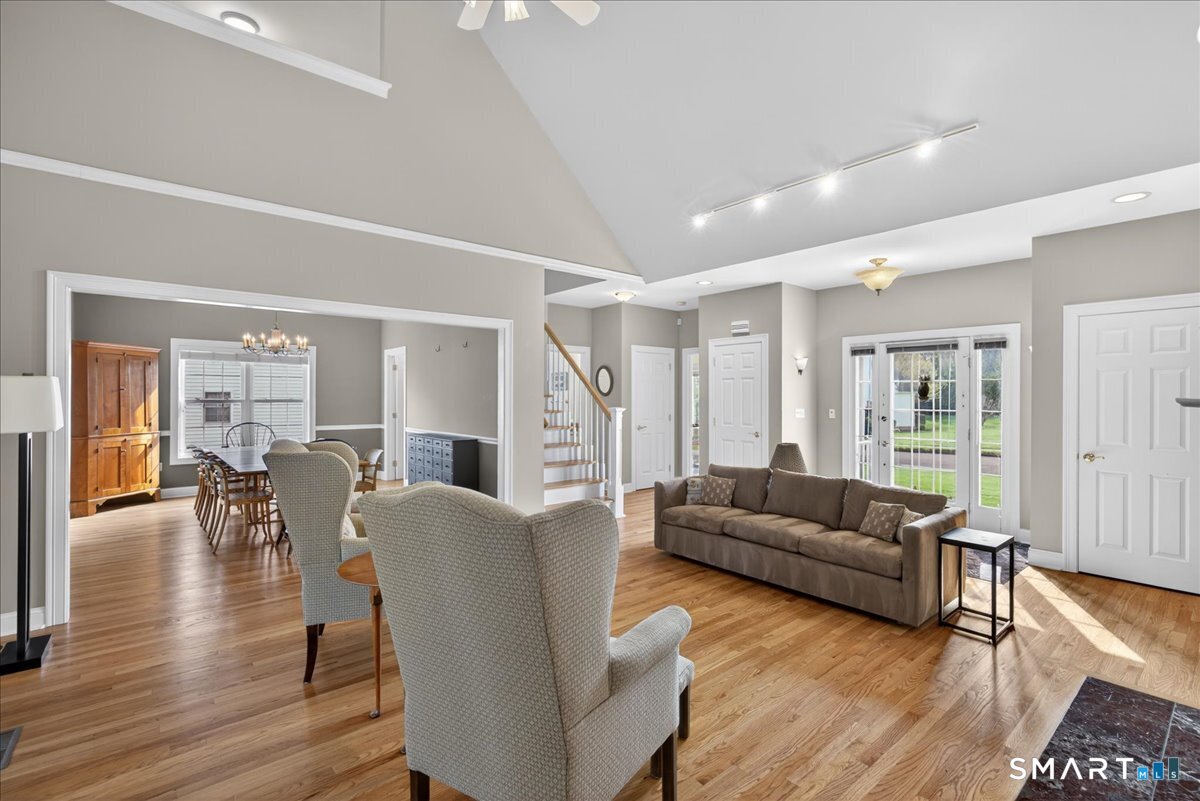 9 Balsam Ridge Circle Wallingford CT 06492