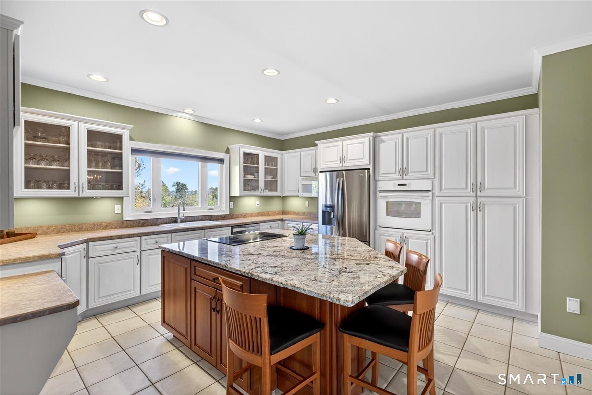 9 Balsam Ridge Circle Wallingford CT 06492