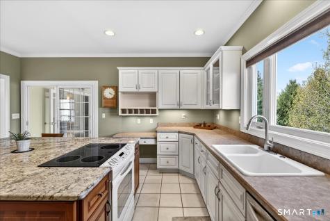 9 Balsam Ridge Circle Wallingford CT 06492