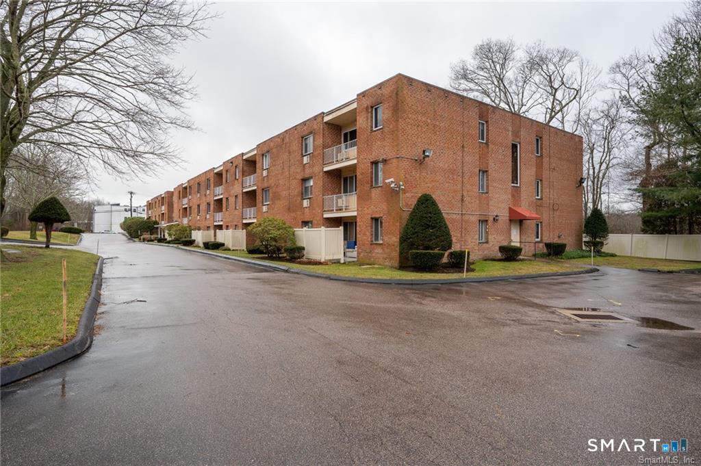 65 Westridge Road New London CT 06320