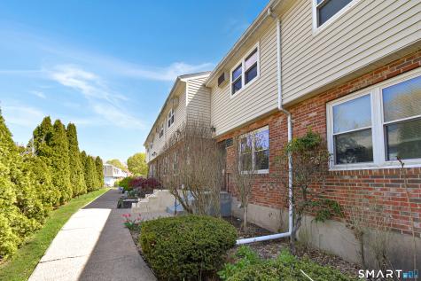 410 Blackstone Village Meriden CT 06450