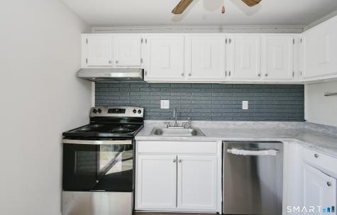 410 Blackstone Village Meriden CT 06450