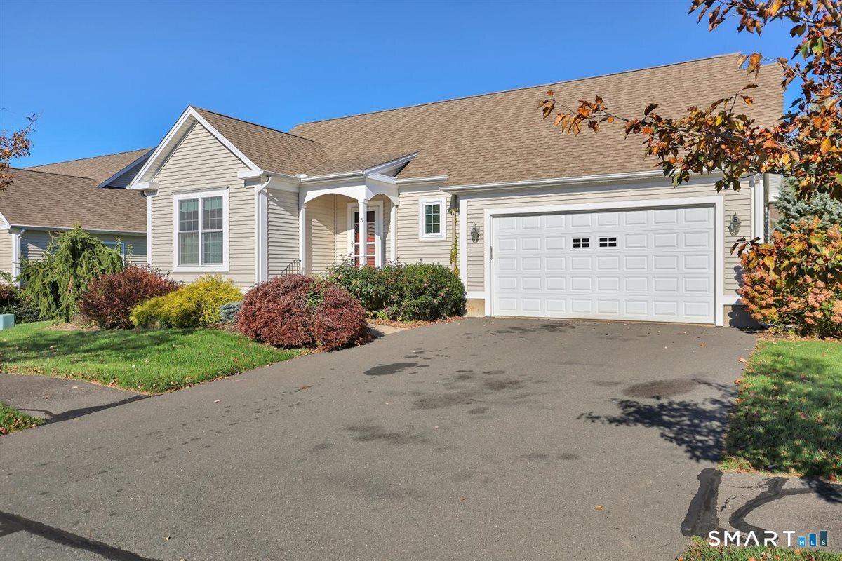 5 Harwood Gardens Cromwell CT 06416