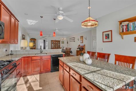 5 Harwood Gardens Cromwell CT 06416