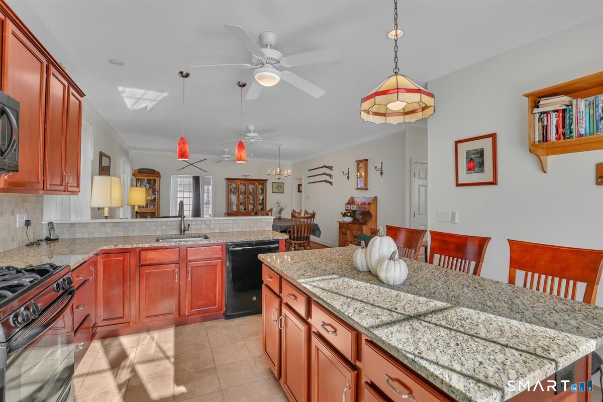 5 Harwood Gardens Cromwell CT 06416
