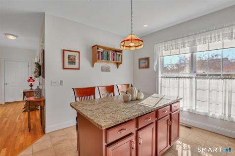5 Harwood Gardens Cromwell CT 06416