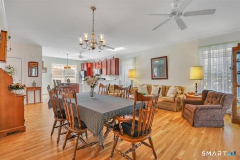 5 Harwood Gardens Cromwell CT 06416