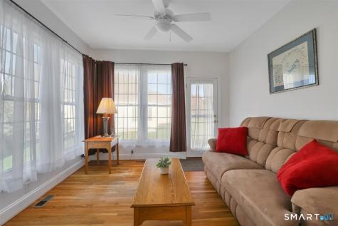 5 Harwood Gardens Cromwell CT 06416