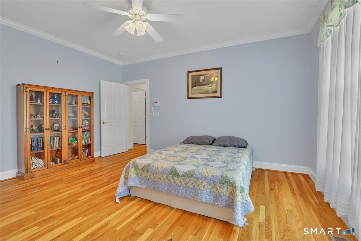 5 Harwood Gardens Cromwell CT 06416
