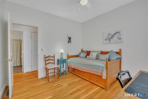 5 Harwood Gardens Cromwell CT 06416