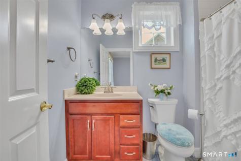 5 Harwood Gardens Cromwell CT 06416