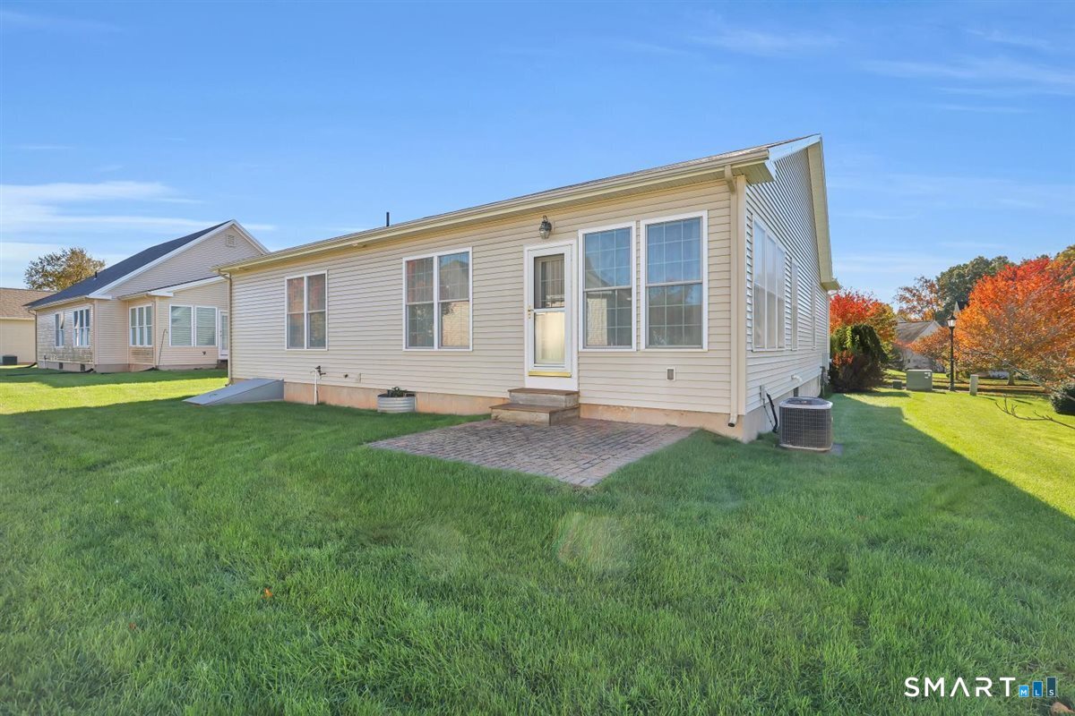 5 Harwood Gardens Cromwell CT 06416