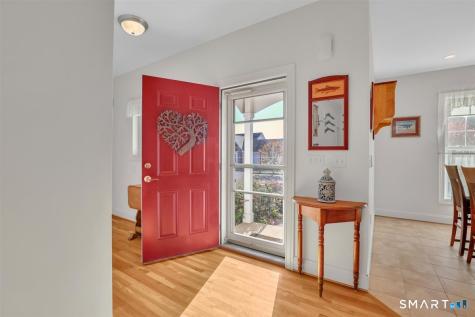 5 Harwood Gardens Cromwell CT 06416