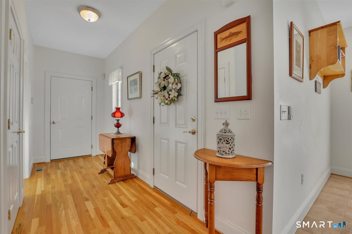 5 Harwood Gardens Cromwell CT 06416