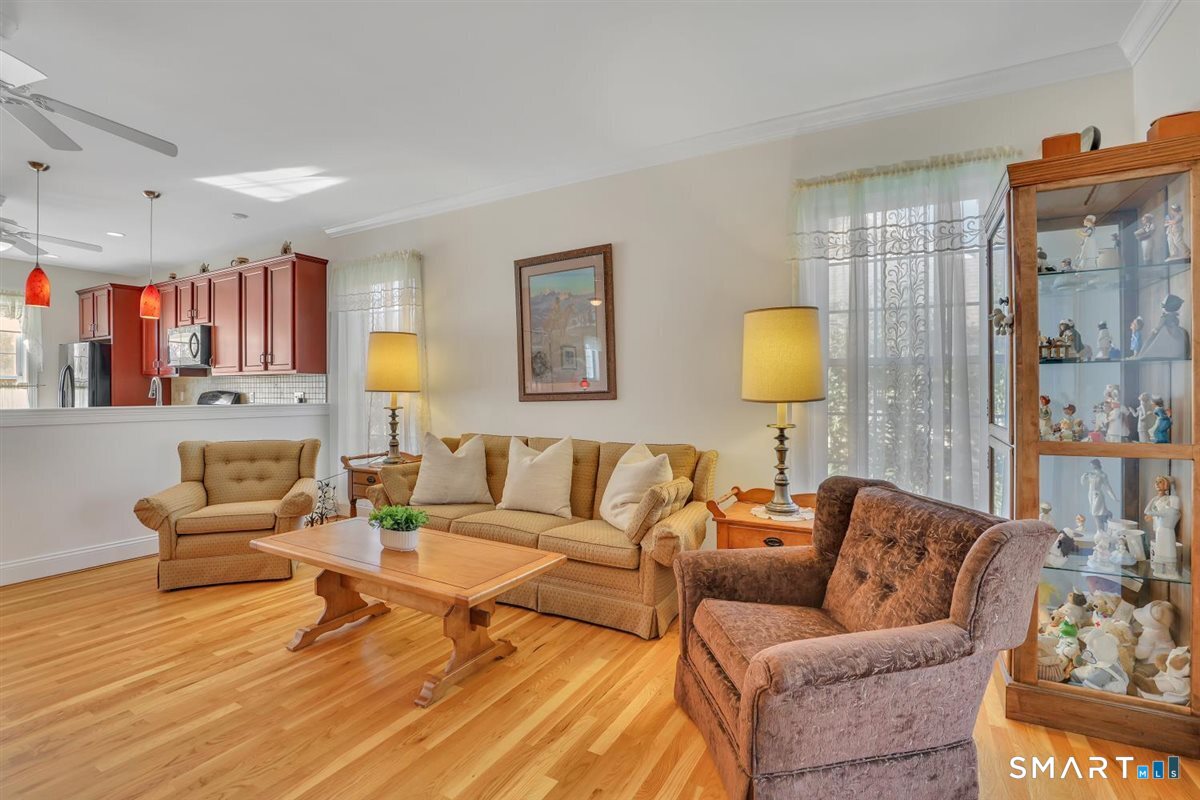 5 Harwood Gardens Cromwell CT 06416