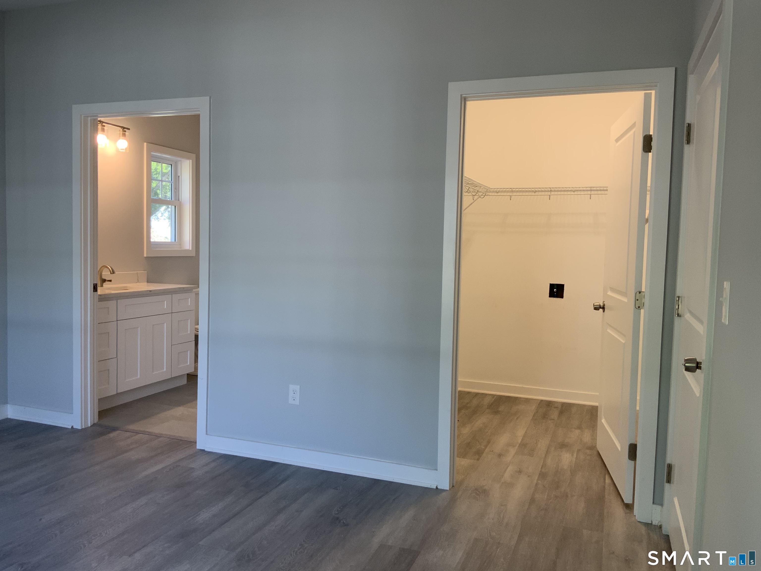 37 Shingle Hill Road West Haven CT 06516