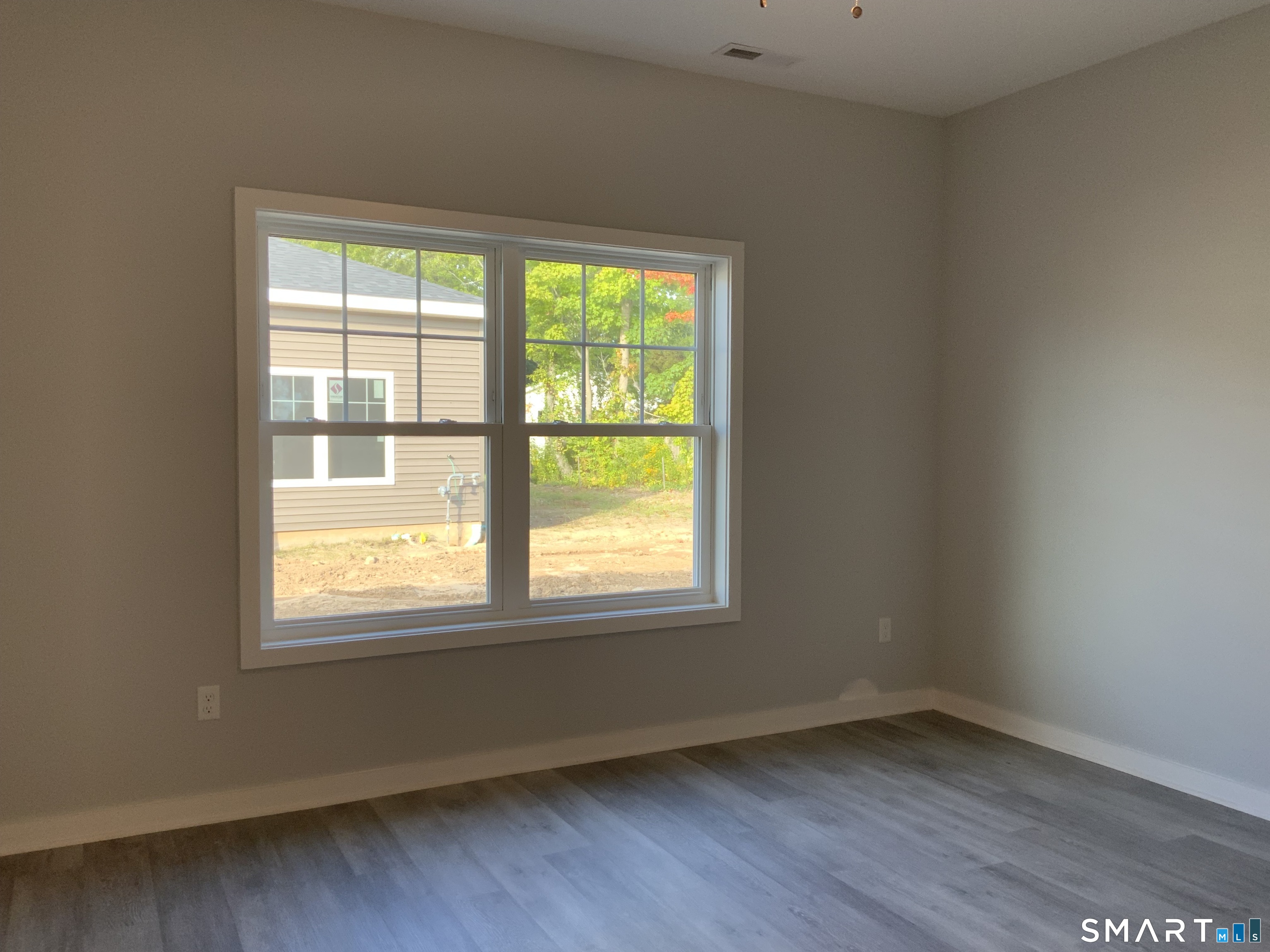 37 Shingle Hill Road West Haven CT 06516
