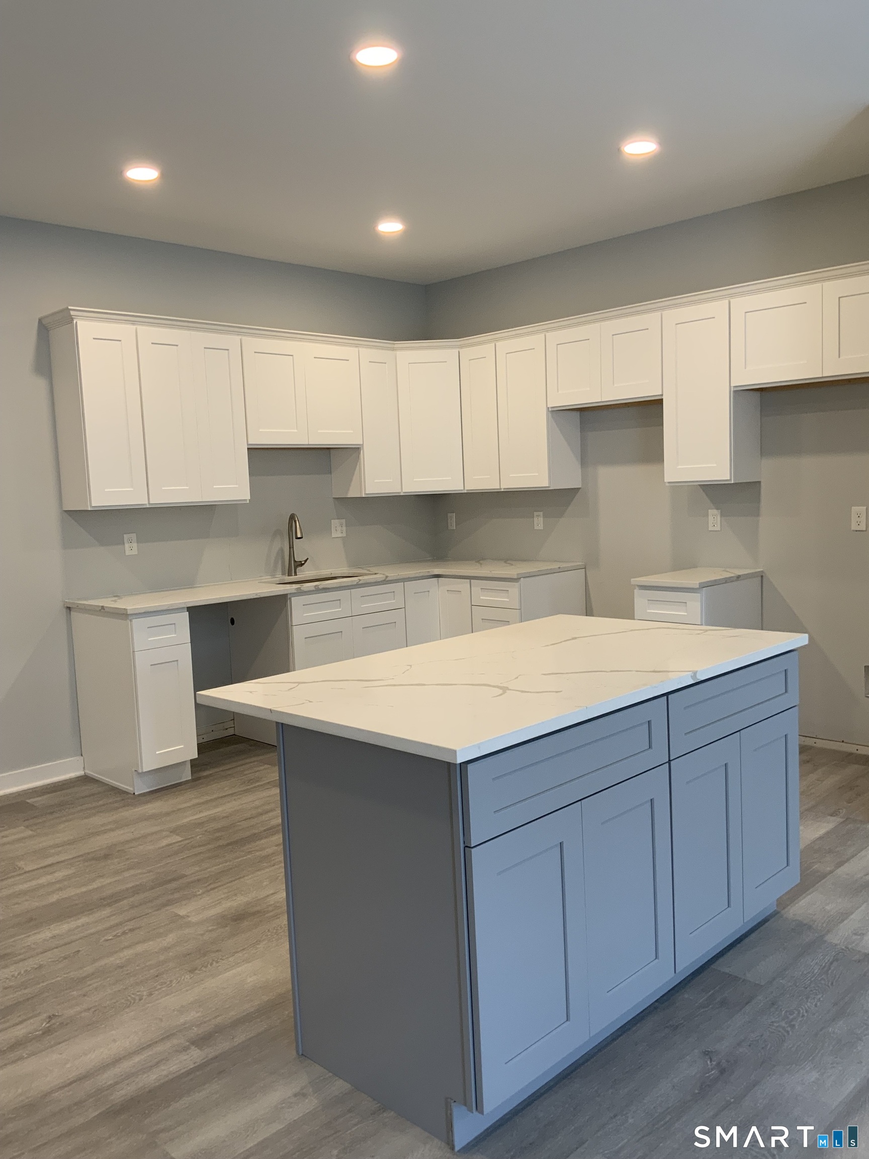 37 Shingle Hill Road West Haven CT 06516