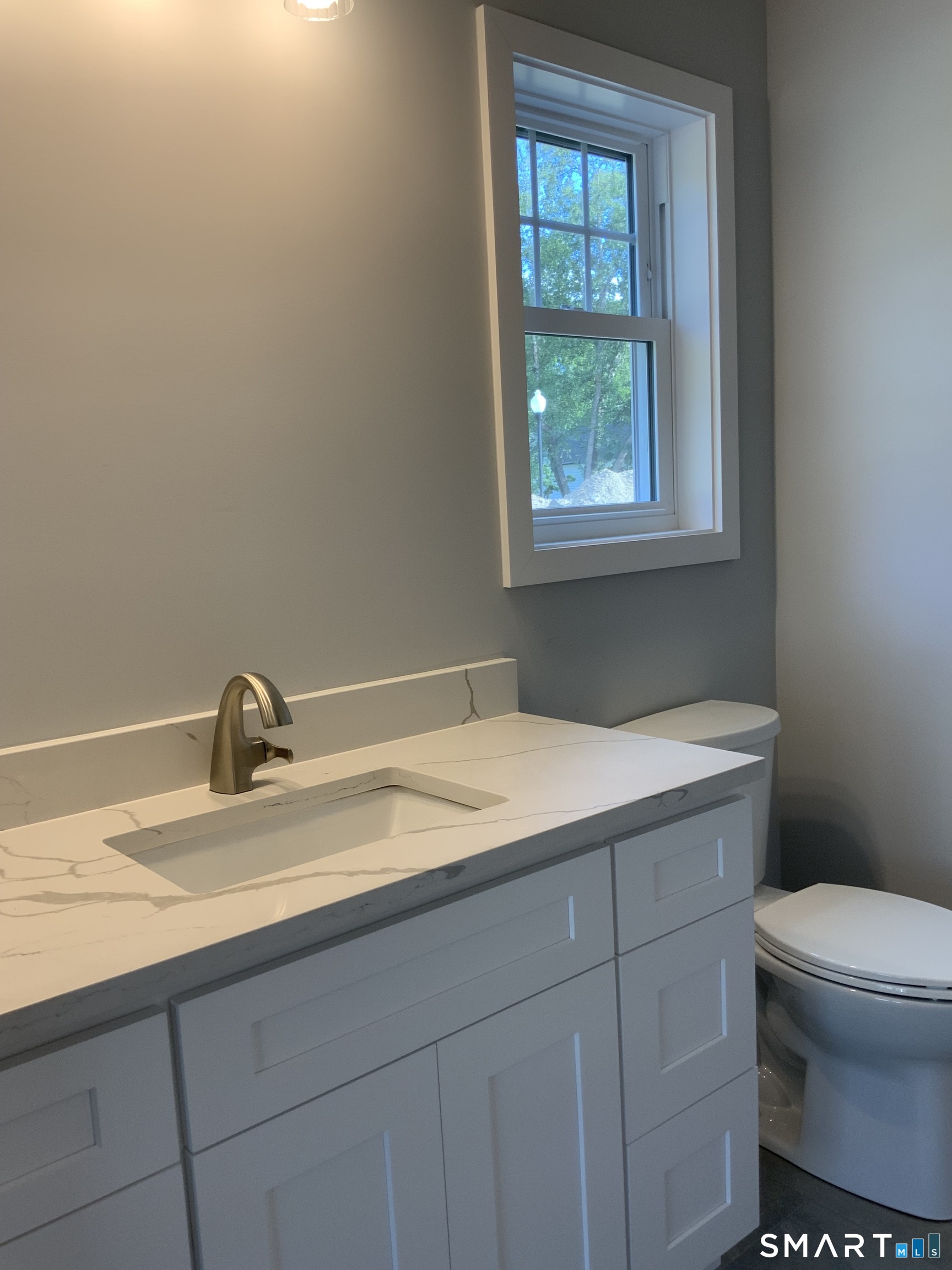 37 Shingle Hill Road West Haven CT 06516