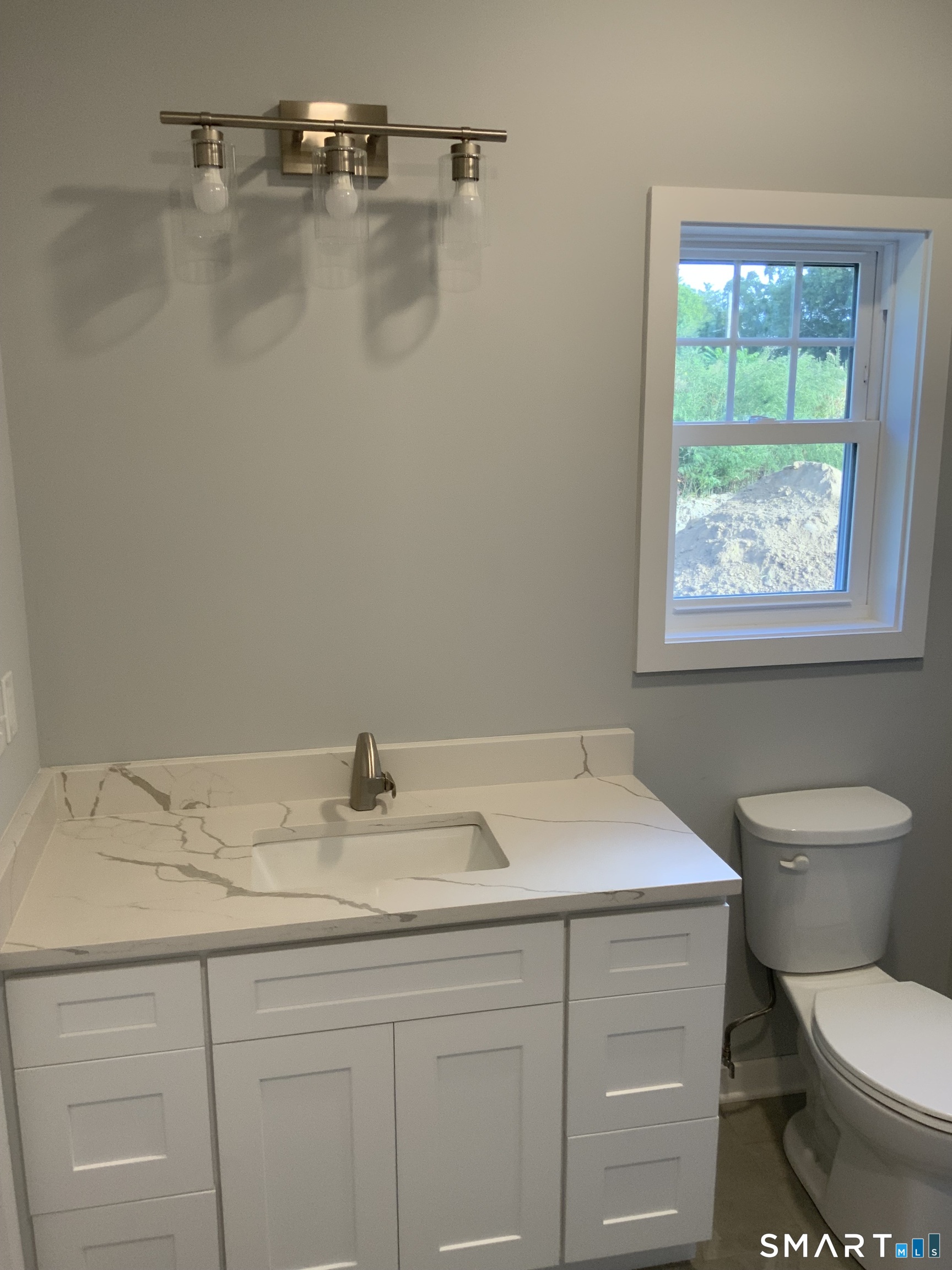 37 Shingle Hill Road West Haven CT 06516