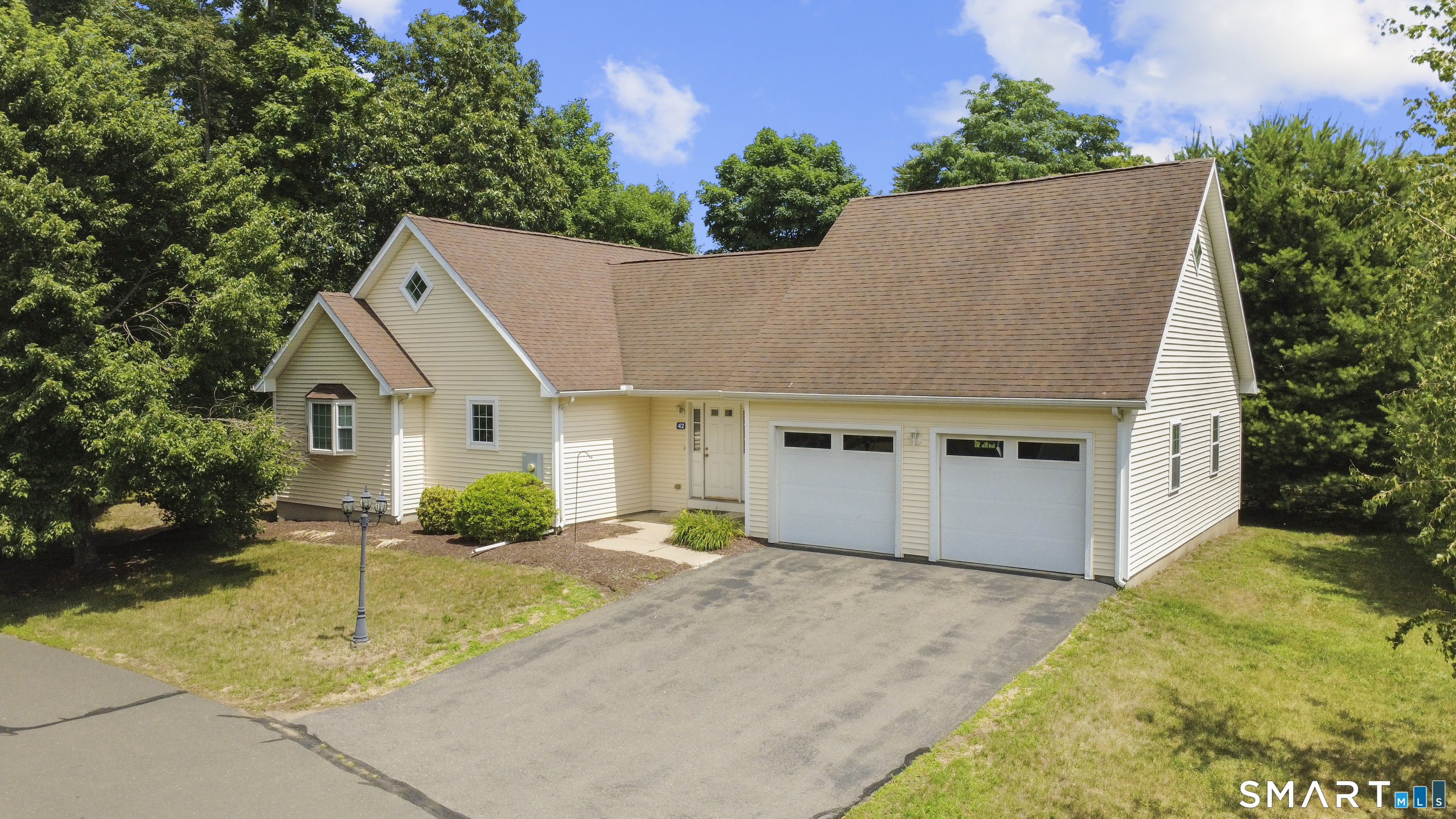 42 Joanne Drive East Hartford CT 06108