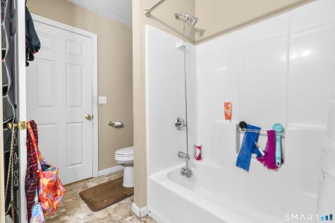 42 Joanne Drive East Hartford CT 06108