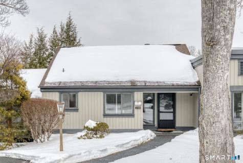 170 Heritage Village Southbury CT 06488