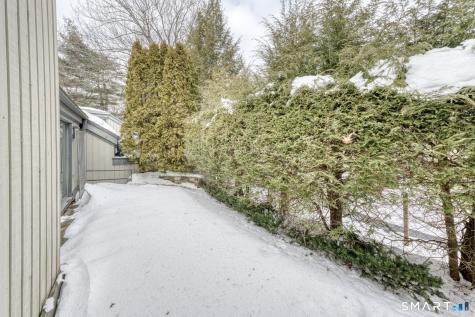 170 Heritage Village Southbury CT 06488