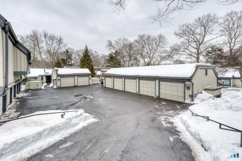 170 Heritage Village Southbury CT 06488