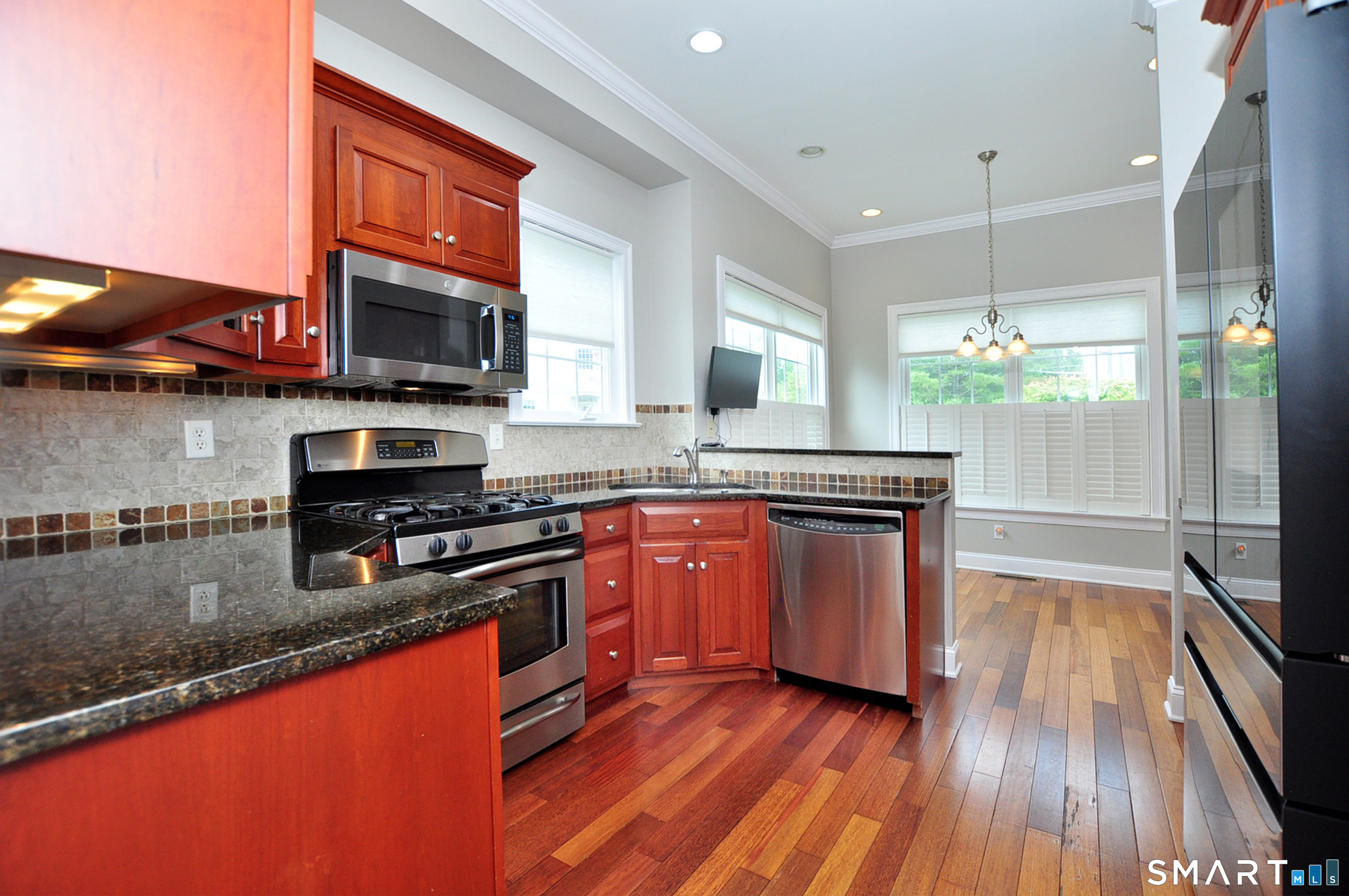 104 Bradford Walk Farmington CT 06032