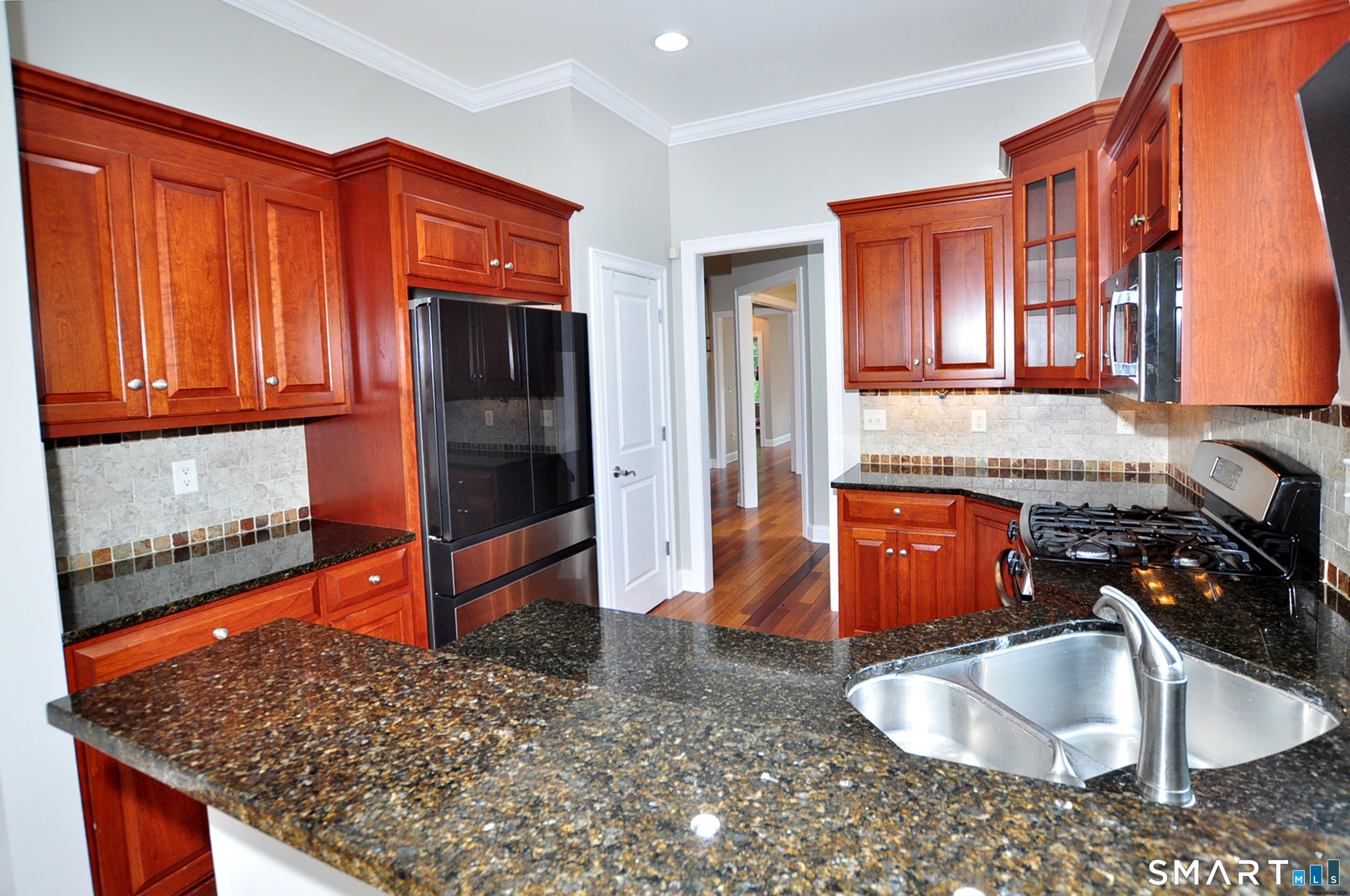 104 Bradford Walk Farmington CT 06032