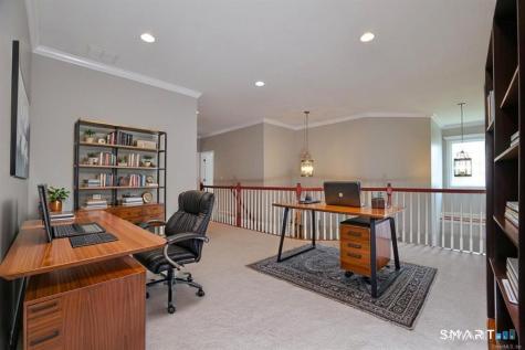 104 Bradford Walk Farmington CT 06032