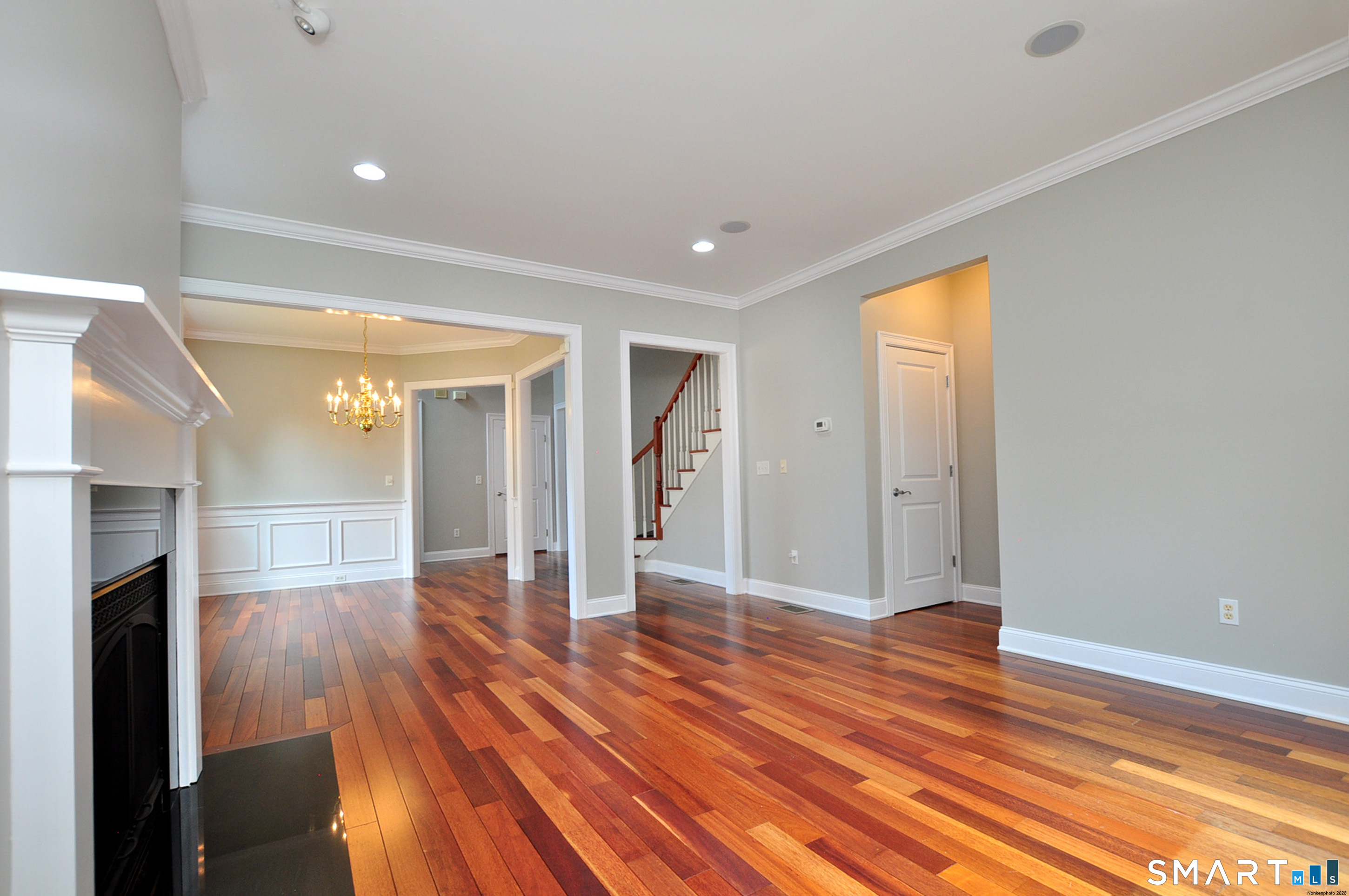 104 Bradford Walk Farmington CT 06032