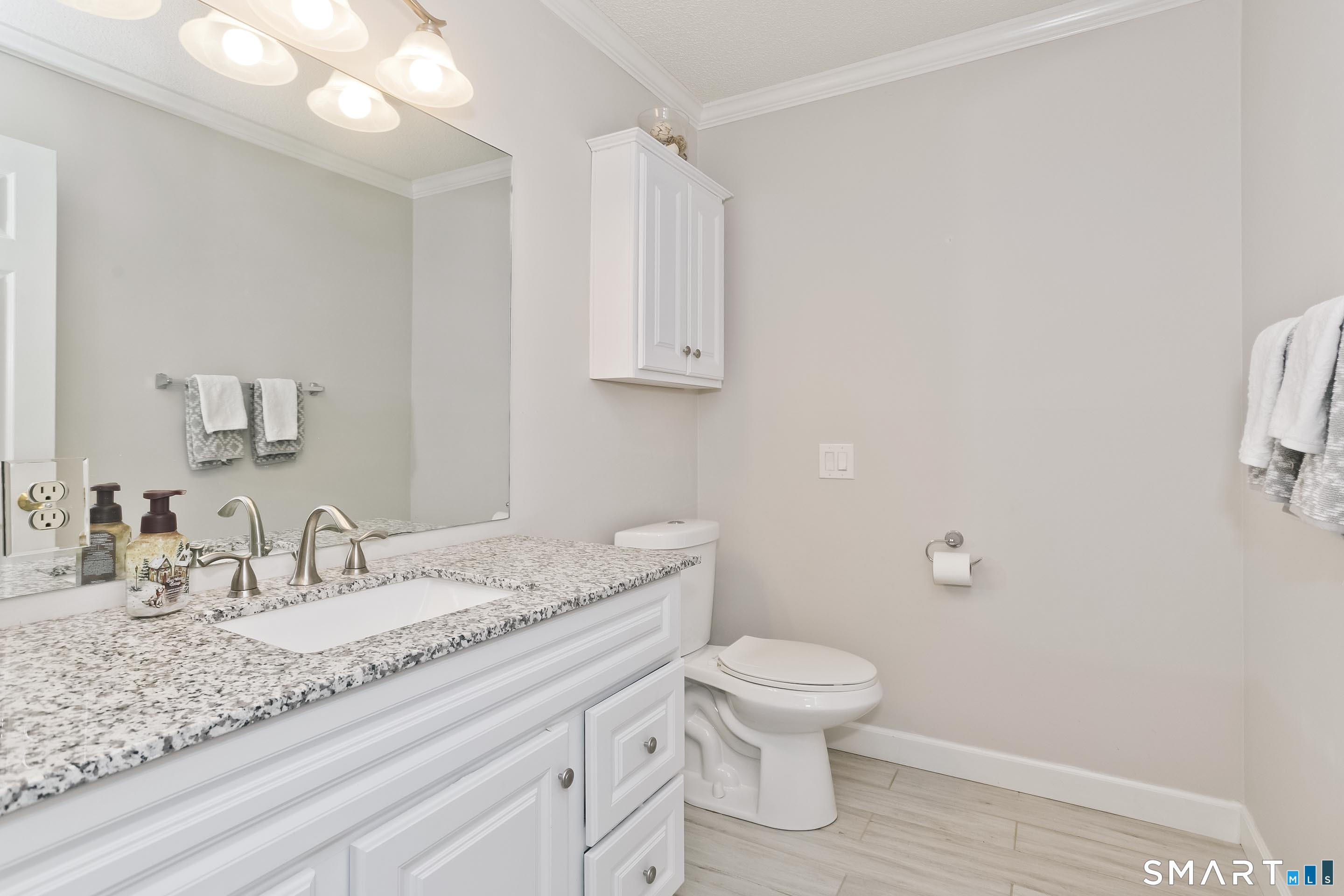 55 Dartmoor Enfield CT 06082