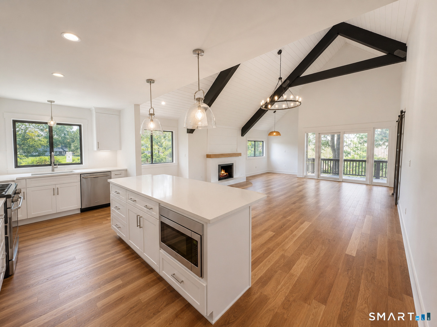 585 Pequot Lane Stratford CT 06614