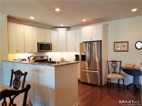 424 Center Meadow Lane Danbury CT 06810