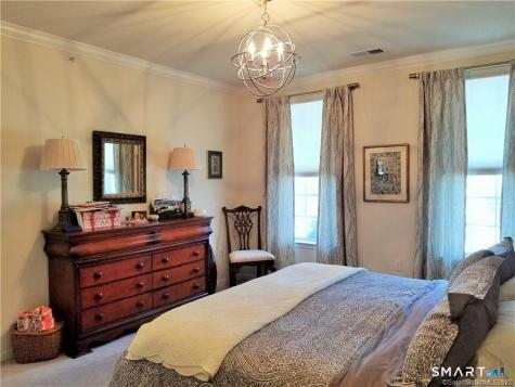 424 Center Meadow Lane Danbury CT 06810