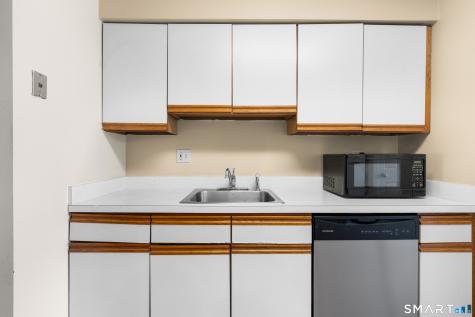 1414 Whitney Avenue Hamden CT 06517