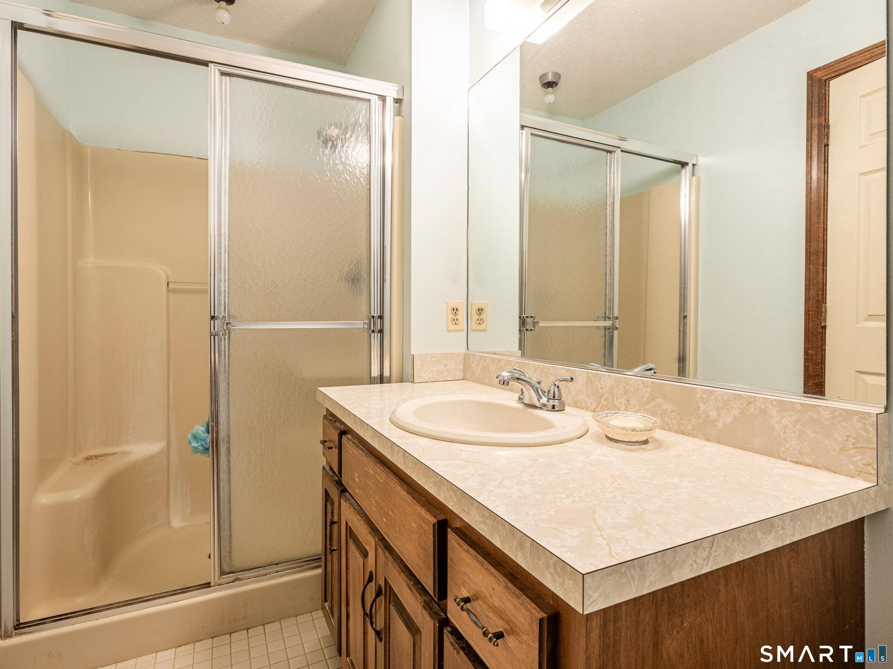 173 Candlewood Drive Enfield CT 06082