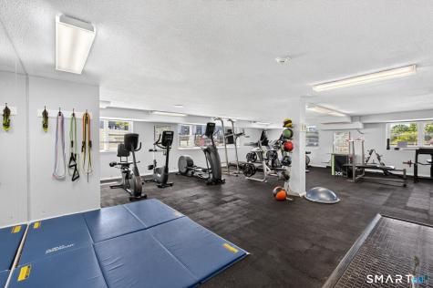 893 Farmington Avenue West Hartford CT 06119