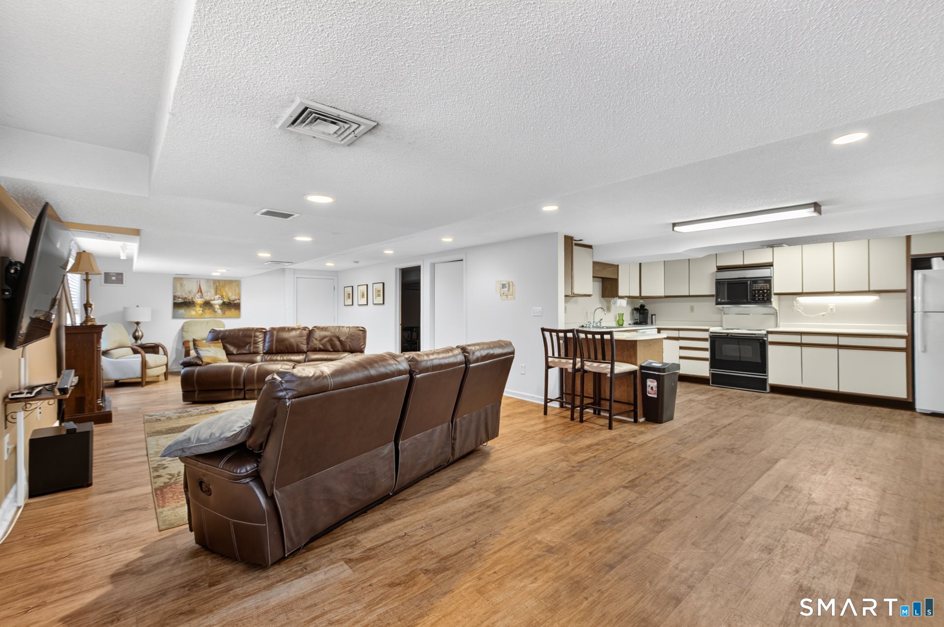 893 Farmington Avenue West Hartford CT 06119