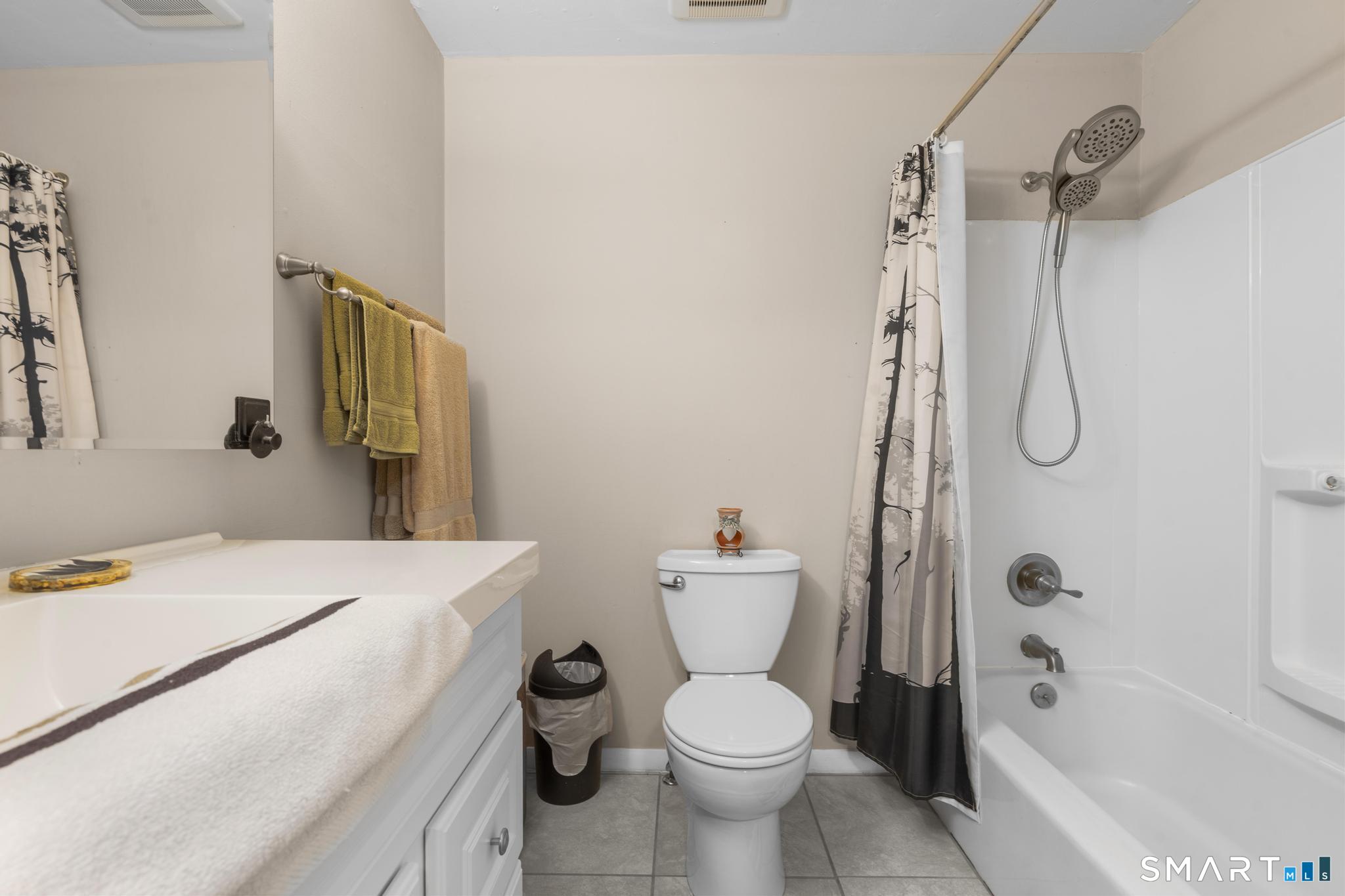 104 Moylan Court Newington CT 06111