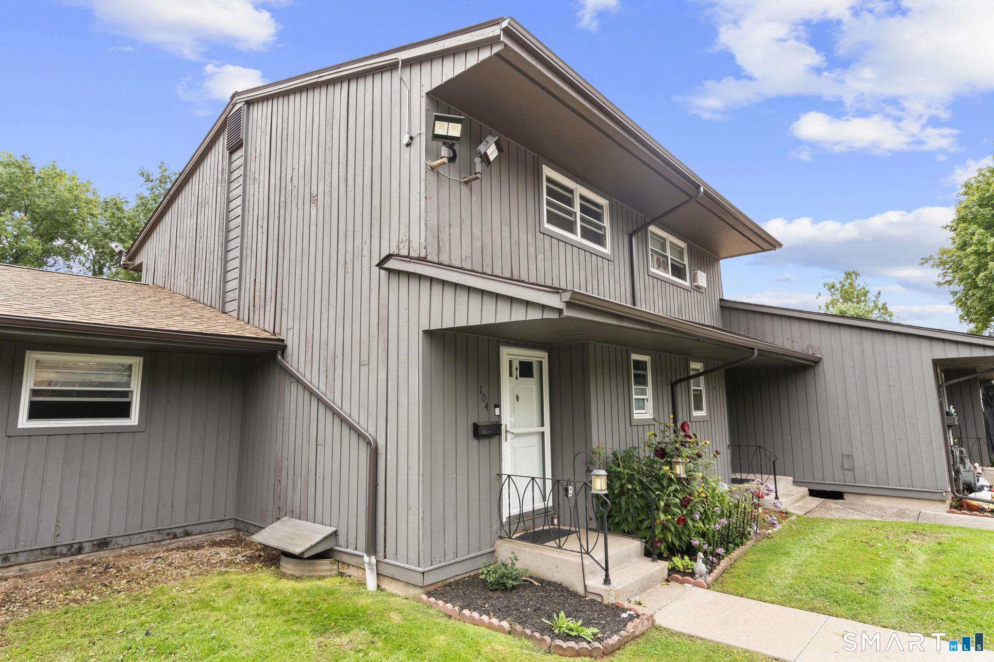 104 Moylan Court Newington CT 06111