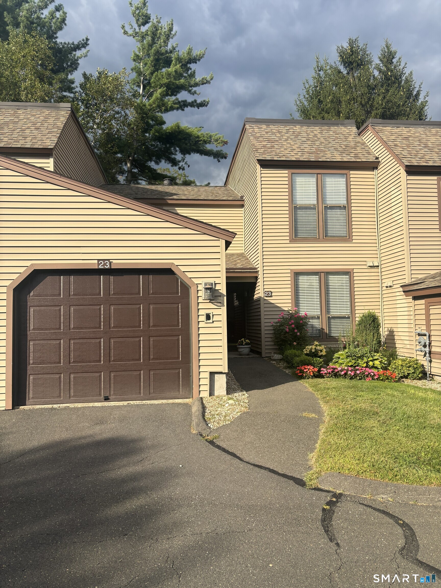 23 Maple Lane Avon CT 06001